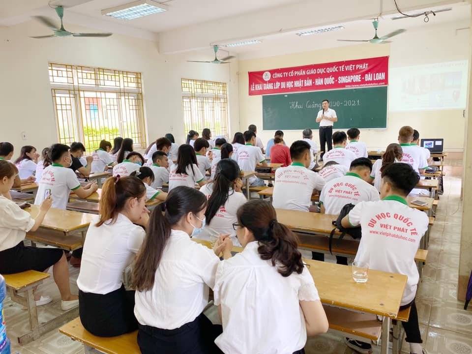 THÁNG DU HỌC VÀNG - RINH HỌC BỔNG DỄ DÀNG